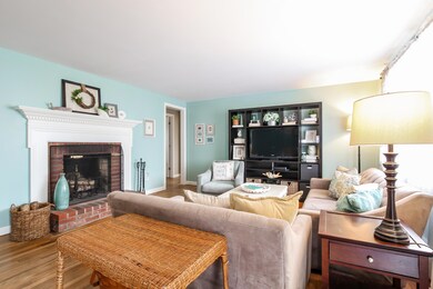 001-photo-living-room-6862964