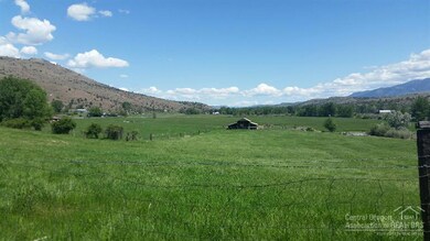 unlisted-address, Mount Vernon, OR 97865 - photo 4