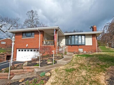 Easy guided, gradual walk from drive to front door