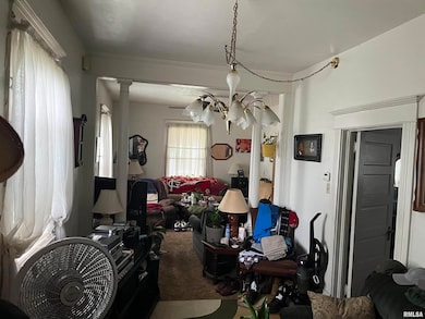 404 N Beech St, Centralia, IL 62801 - photo 5