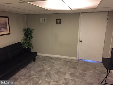 3903 Rokeby Rd, Baltimore, MD 21229 - photo 7