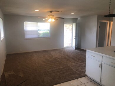 8641 Bart Ln, Houston, TX 77040 - photo 7