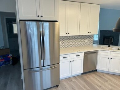 103 Lauralton St unit 10B, Lake Bluff, IL 60044 - photo 2