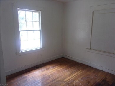 1900 Apex Place, High Point, NC 27260 - photo 6