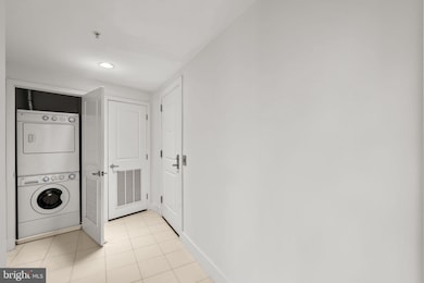 The Odyssey Condominiums unit 813, Arlington, VA 22201 - photo 4