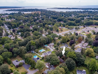 21 Cottage Place, Old Saybrook, CT 06475 - photo 2