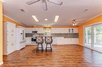 16 Rotterdam Dr, Punta Gorda, FL 33950 - photo 7