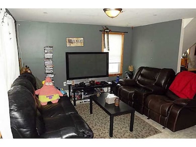 Living Room. 6 McTeers Court