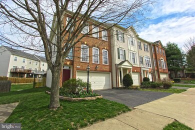 12758 Heron Ridge Dr, Fairfax, VA 22030 - photo 2