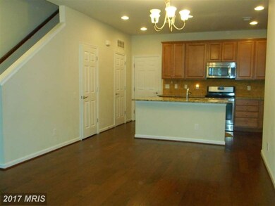 42797 Burrell Square unit END, Ashburn, VA 20147 - photo 6