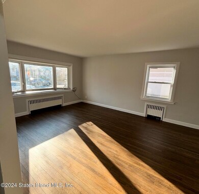 257 Edison St, Staten Island, NY 10306 - photo 4
