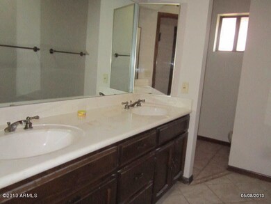 HALLBATH
