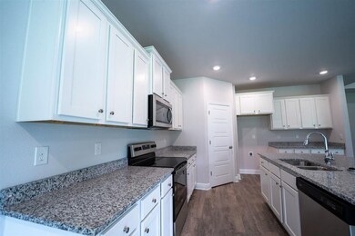 175 London Cir, Crawfordville, FL 32327 - photo 6