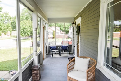 Screen Porch