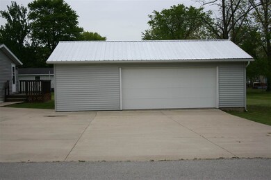 427 W 12th St, Warren, IN 46792 - photo 2