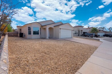 14280 Desert Sunset Dr, Horizon City, TX 79928 - photo 2