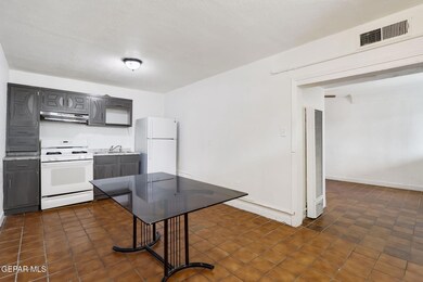 3615 Pershing Dr unit 2, El Paso, TX 79903 - photo 4