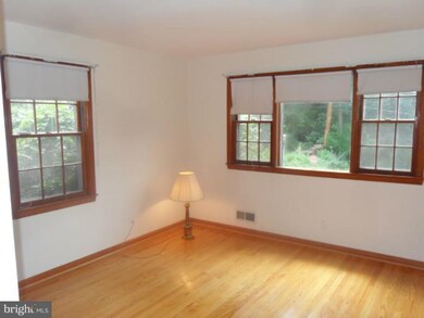 1405 Glendale Rd, Baltimore, MD 21239 - photo 7
