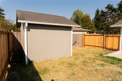 207 Mckenzie Ct SW, Yelm, WA 98597 - photo 3