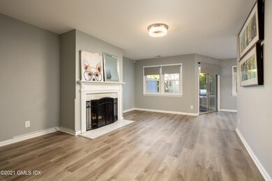 19 Le Grande Ave unit 17, Greenwich, CT 06830 - photo 4