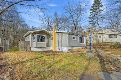 33 Setting Sun Trail, West Milford, NJ 07480 - photo 3