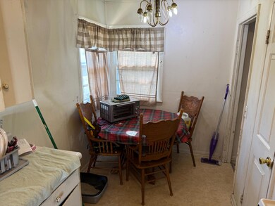 2220 S 7- Kitchen dining