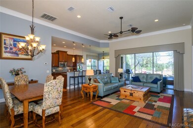 Nice open plan.