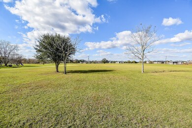 702 Comanche Trail Dr, Rosharon, TX 77583 - photo 7