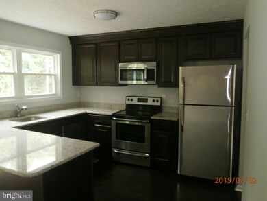 1270 Holmespun Dr, Pasadena, MD 21122 - photo 5