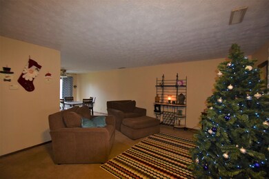 200 W Charter Dr, Muncie, IN 47303 - photo 5