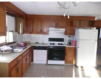 36 Sears St unit 2L, Revere, MA 02151 - photo 3