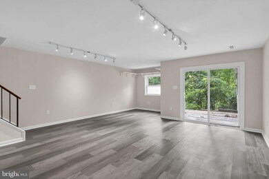 3756A Madison Ln unit 3756A, Falls Church, VA 22041 - photo 2