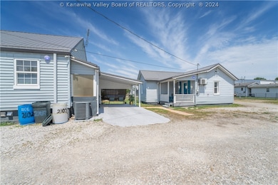 2102 Charles Ave, Dunbar, WV 25064 - photo 3