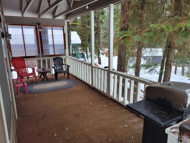 651 Docs Ct, Cascade, ID 83611 - photo 4