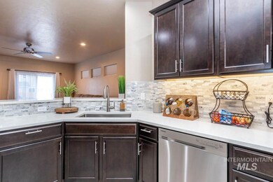 6602 E Gardenia Ln, Nampa, ID 83687 - photo 4