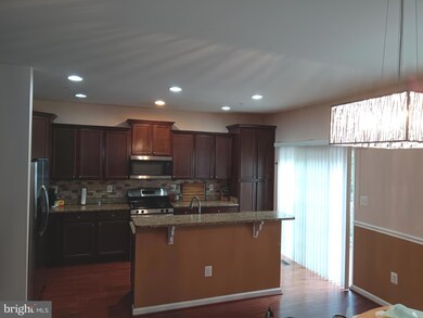 8543 Crooked Tree Ln, Laurel, MD 20724 - photo 6