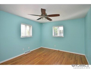 87 Mount Carmel Rd, Asheville, NC 28806 - photo 6