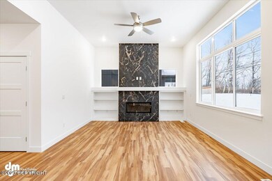 04-Living Room_KC_05802-HDR-Edit