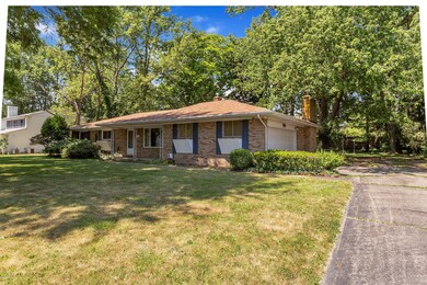 04-2948 Briarcliff St-WindowStill-R