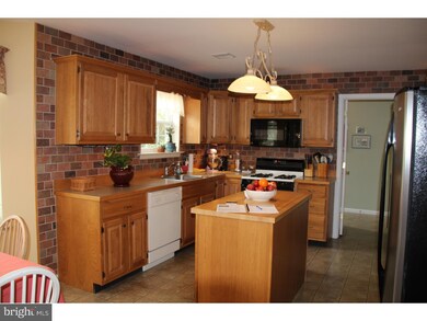 17 Firethorn Dr, Perkasie, PA 18944 - photo 5