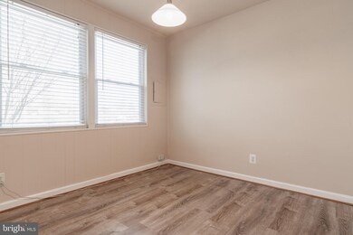 19664 Wootton Ave, Poolesville, MD 20837 - photo 2