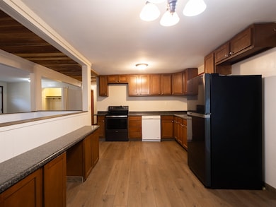 W12792 Uecker St, Caroline, WI 54928 - photo 6