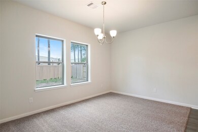 7711 Aiiden Ridge Ln, Houston, TX 77016 - photo 3