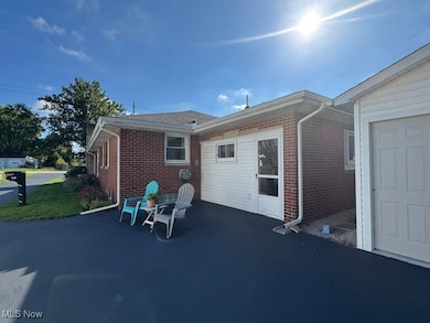 1150 Lake Rd, Conneaut, OH 44030 - photo 4