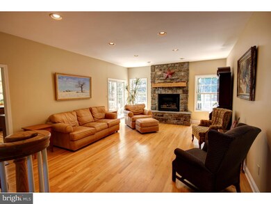 7275 Lochhaven St, Allentown, PA 18106 - photo 4