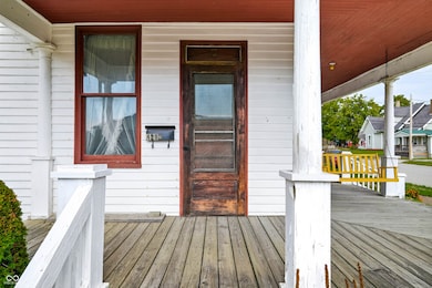 423 E 2nd St, Seymour, IN 47274 - photo 2
