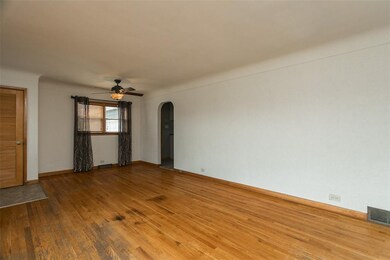 1624 11th St NW, Cedar Rapids, IA 52405 - photo 4