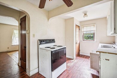 5-web-or-mls-1686-e-kossuth-st