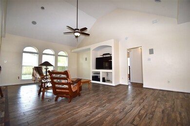 3303 Deer Trail Dr, Alvin, TX 77511 - photo 4