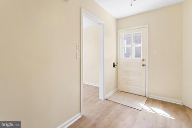 81 Strathaven Dr, Broomall, PA 19008 - photo 7